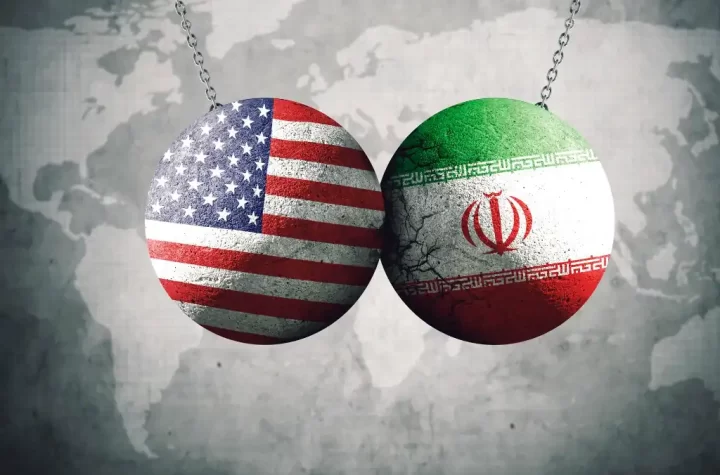 En una escalada de tensiones sin precedentes, Irán lanzó este lunes misiles contra bases militares de Estados Unidos en Qatar e Irak, como respuesta directa al bombardeo estadounidense del fin de semana contra instalaciones nucleares iraníes, autorizado por el presidente Donald Trump.