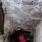 Un trágico derrumbe en un túnel presuntamente utilizado para el robo de combustible dejó seis personas muertas la noche del jueves en Otumba, Estado de México.