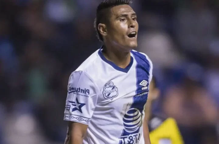 Osvaldo Martínez, exfutbolista paraguayo recordado por su destacada trayectoria en la Liga MX, enfrenta un complejo desafío de salud tras que los médicos le diagnosticaron esclerodermia, una enfermedad autoinmune poco común que ha alterado visiblemente su apariencia física.