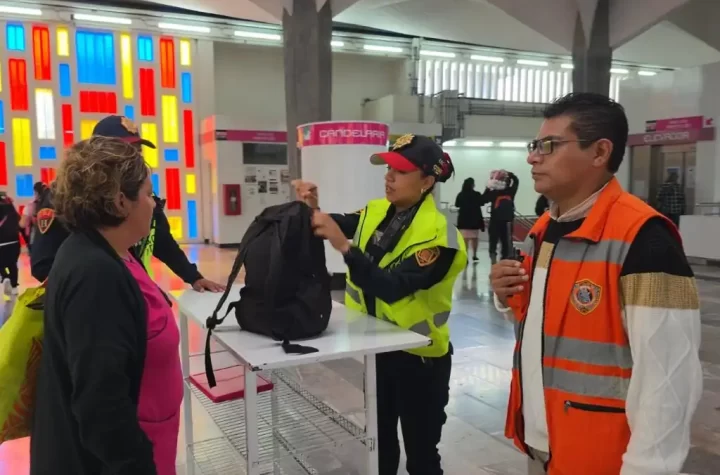 Operativo Cero Pirotecnia en el Metro: revisión de mochilas para garantizar seguridad en fiestas decembrinas.