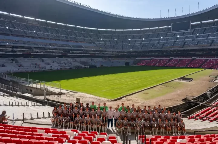América realiza foto oficial del Clausura 2026 en remodelado Estadio Banorte.