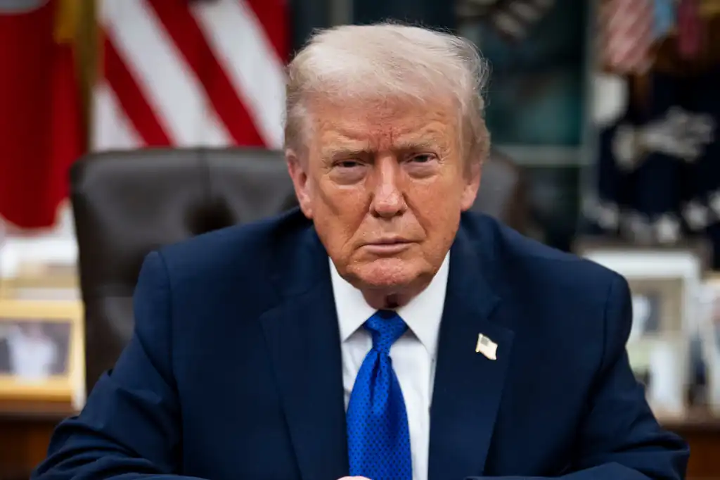 Trump advierte que “la gran ola” contra Irán aún está por llegar