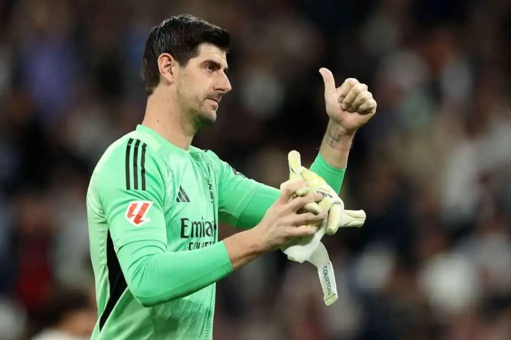 Real Madrid sufre baja clave: Courtois fuera por lesión de mes y medio