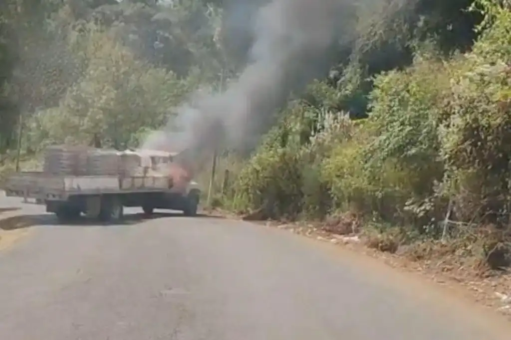 Violencia desata caos en Charapan tras asesinato de guardias comunales