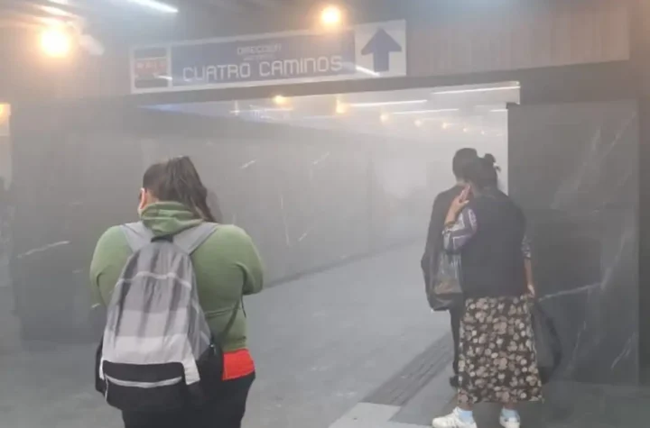 Desalojan estación del Metro Taxqueña por humo tras cortocircuito en las vías