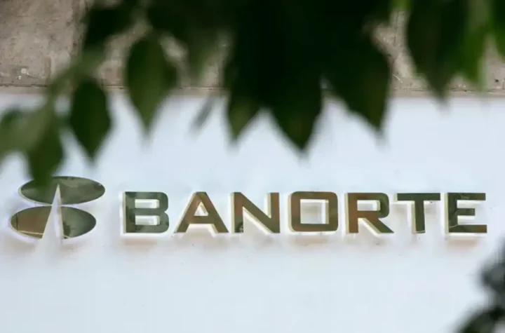 Banorte recibe reconocimientos de Global Finance por su banca digital