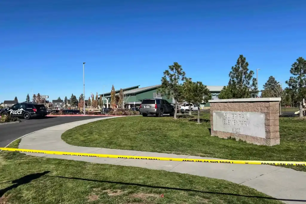 Tiroteo en escuela de Oregón deja cuatro muertos
